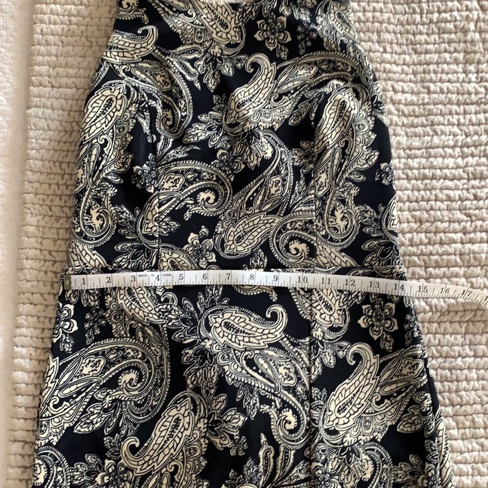 Dress - Picture 4 of 7